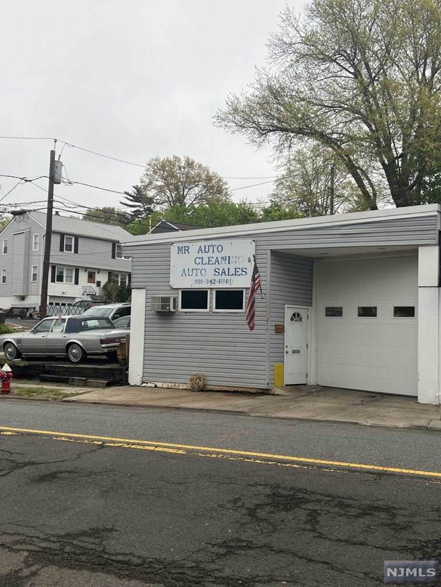 219 Railroad Avenue - Photo 1