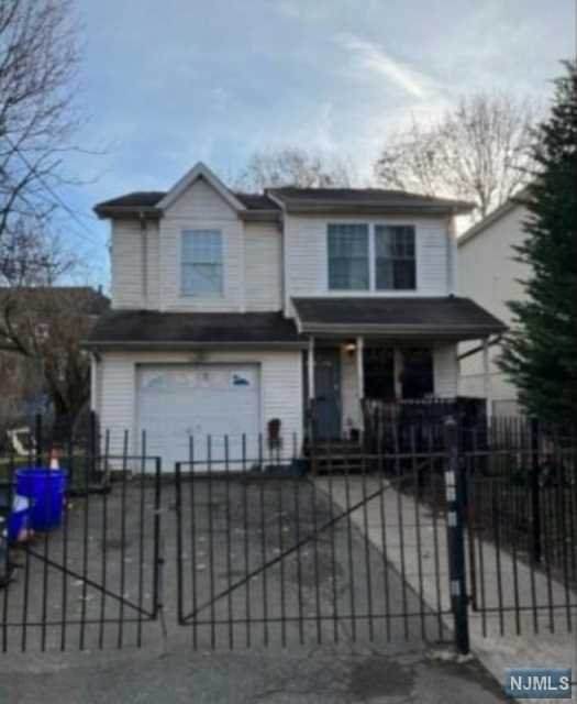 625-627 18th Avenue - Photo 1