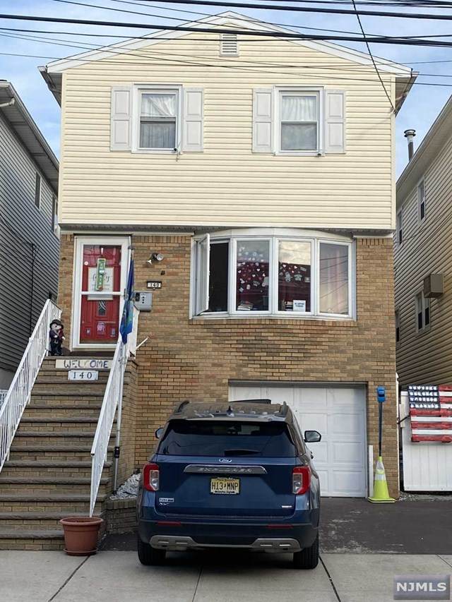 140 Grant Avenue - Photo 1