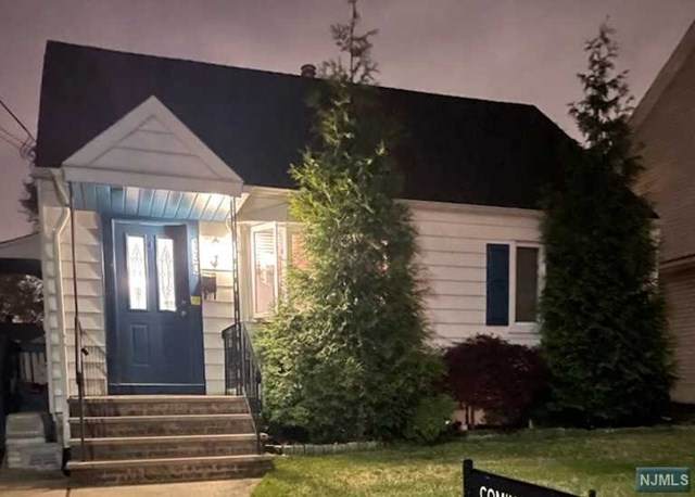 130 Macarthur Drive - Photo 1