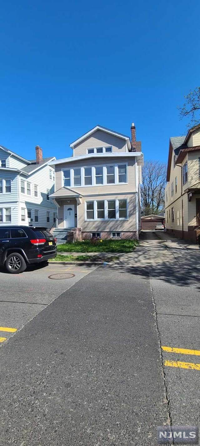 442 Grove Street - Photo 1