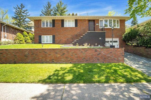 680 Oak Street - Photo 1