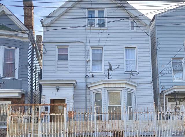 171 Summer Avenue - Photo 1