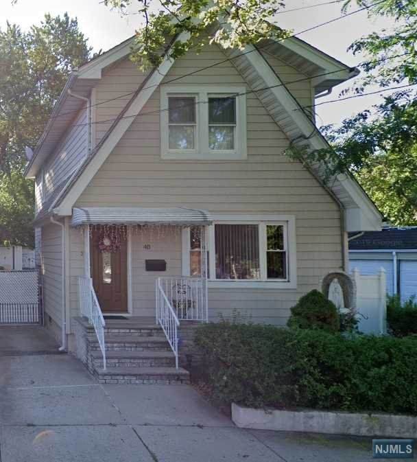 40 Grant Avenue - Photo 1