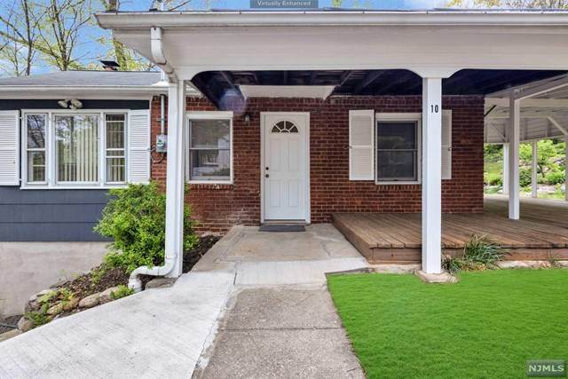10 Seneca Drive - Photo 1