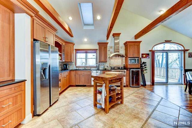 490 Alps Road - Photo 1
