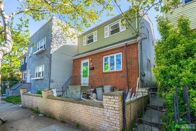 293 Clendenny Avenue - Photo 1
