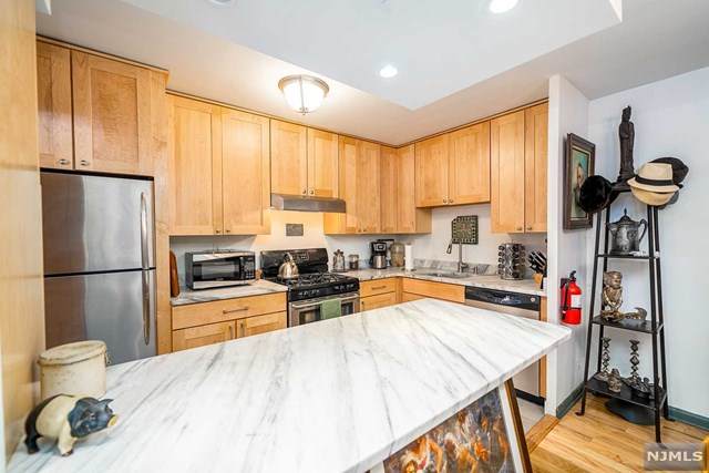 6040 Boulevard East - Photo 1