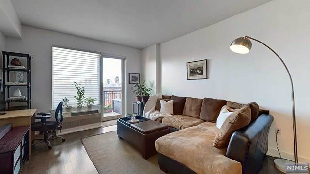 3312 Hudson Avenue - Photo 1