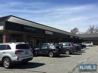 166 Newark Pompton Turnpike - Photo 1