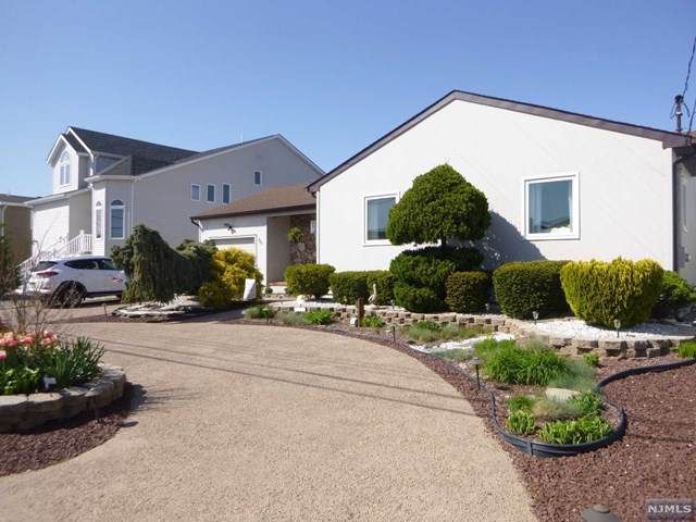 322 Cheryl Drive - Photo 1