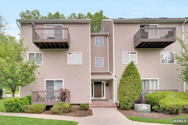 107 Presidential Drive - Photo 1