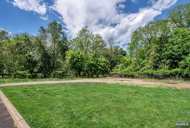 8 Memorial Drive - Photo 1
