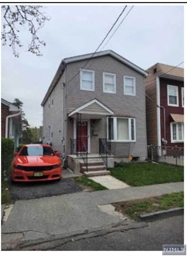 312 Ogden Street - Photo 1