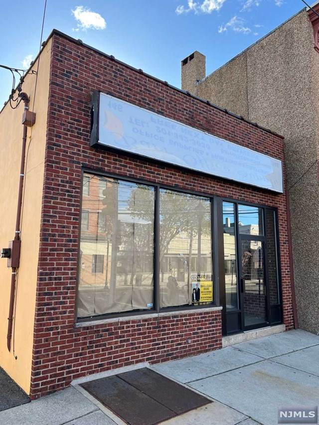 146 Hudson Street - Photo 1