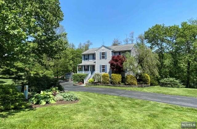 8 Bobby Lane - Photo 1