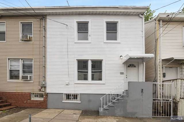 63 Levine Street - Photo 1