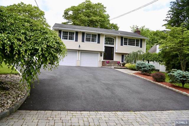 44 Grant Avenue - Photo 1