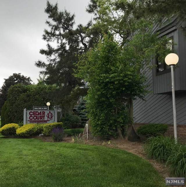 1571 John Street - Photo 1
