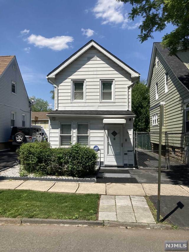 96 Rhode Island Avenue - Photo 1