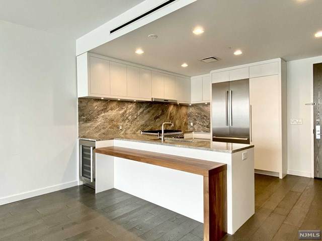 320 Adolphus Avenue - Photo 1