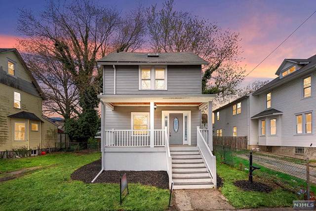 123 Evergreen Avenue - Photo 1