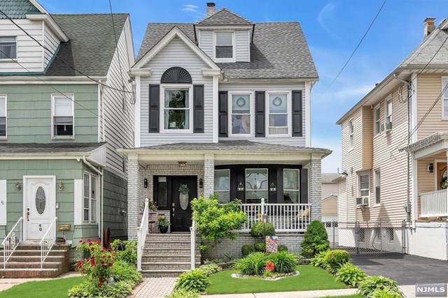 38 Quincy Avenue - Photo 1