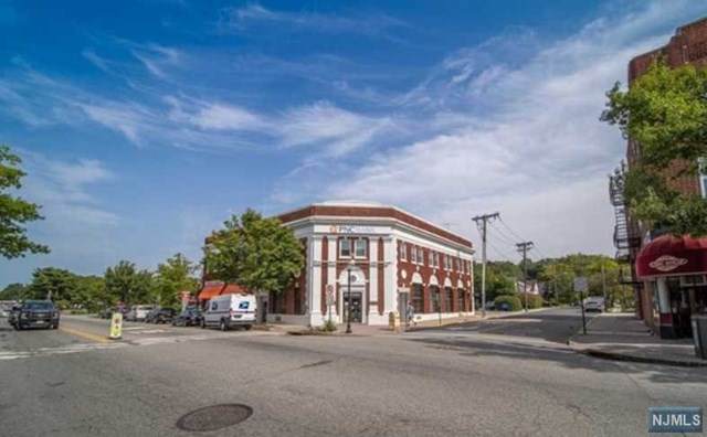 353 Broad Avenue - Photo 1