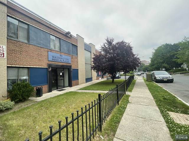 90 Washington Street - Photo 1