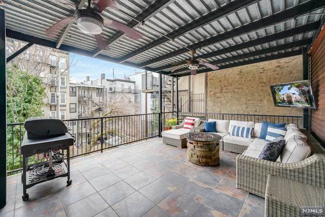 223 Clinton Street - Photo 1