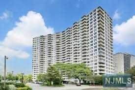 2000 Linwood Avenue - Photo 1