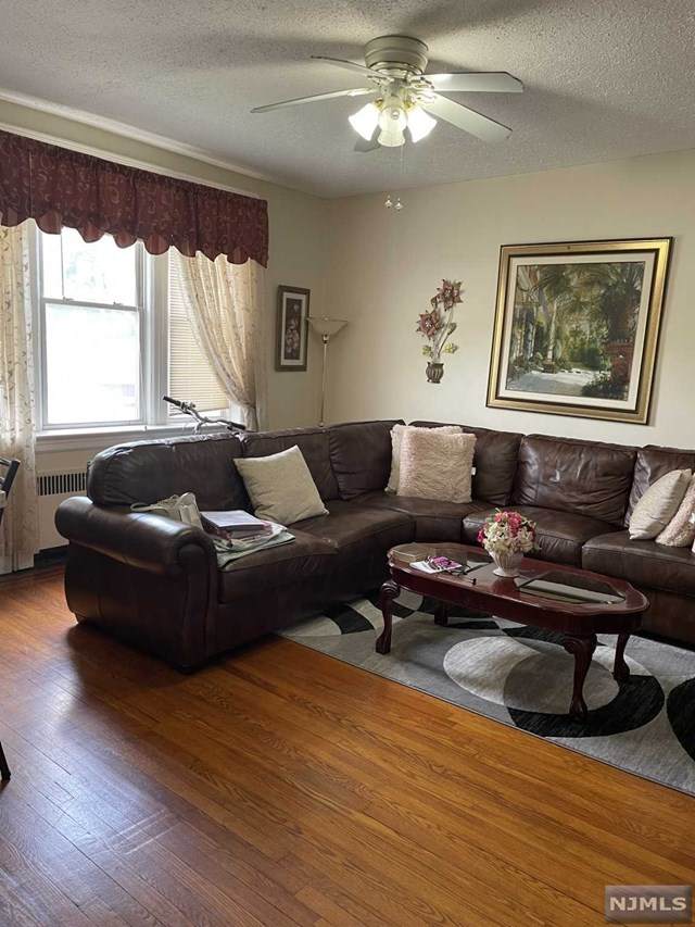 108 Palisade Avenue - Photo 1