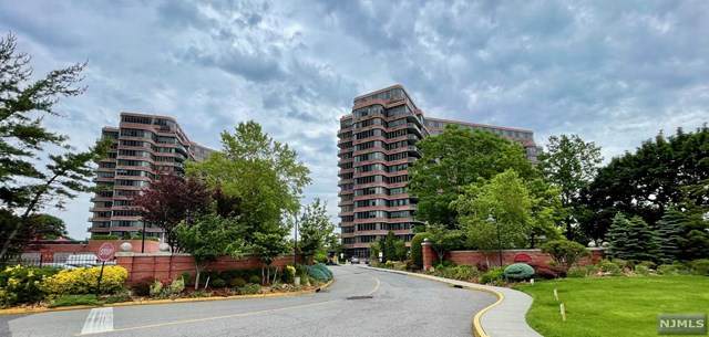 100 Carlyle Drive - Photo 1