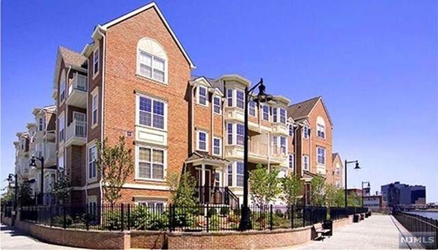 201 Dey Street - Photo 1
