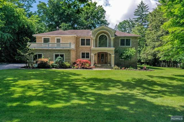 10 Crescent Avenue - Photo 1