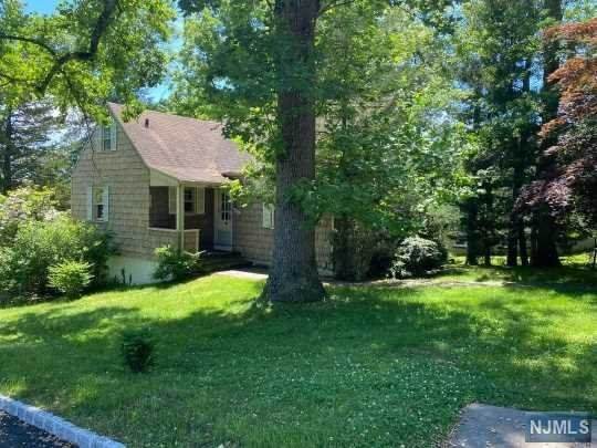 33 Hillside Avenue - Photo 1