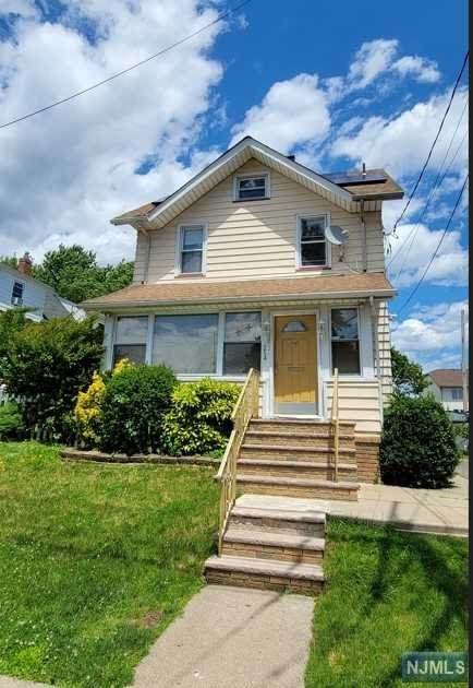 254 Getty Avenue - Photo 1