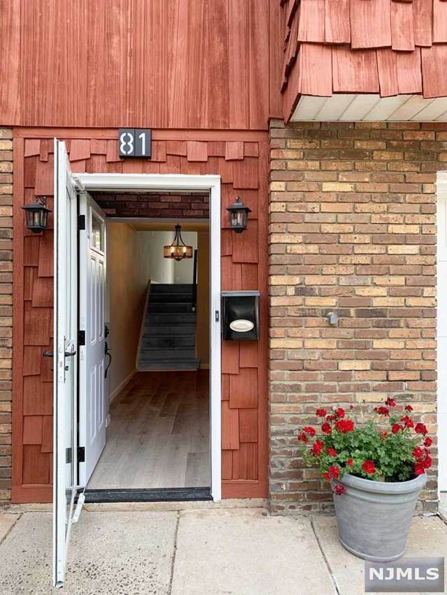 81 Edgewater Place - Photo 1