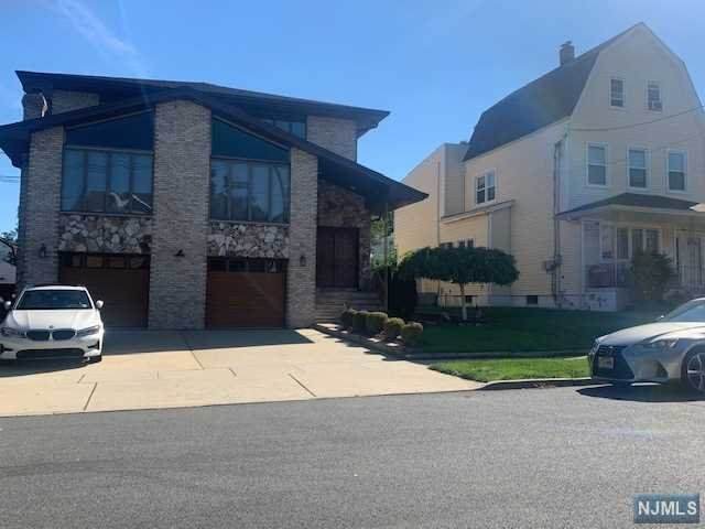 537 2nd Avenue - Photo 1