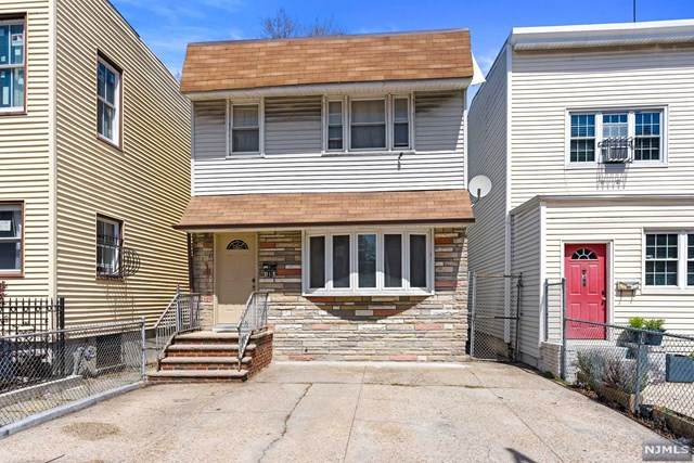 312 Fairmount Avenue - Photo 1