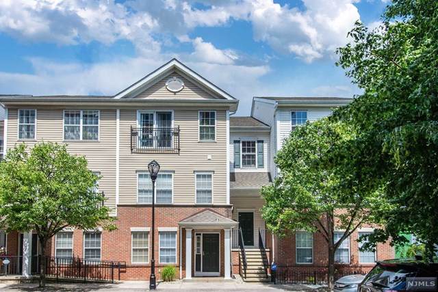 7 Soho Drive - Photo 1