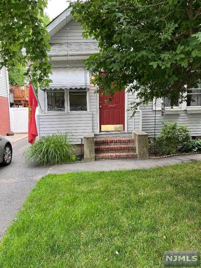 454 Riverside Avenue - Photo 1