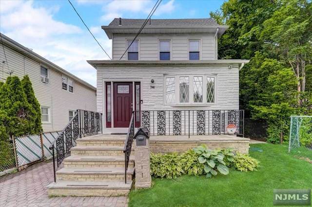 741 Lake Avenue - Photo 1