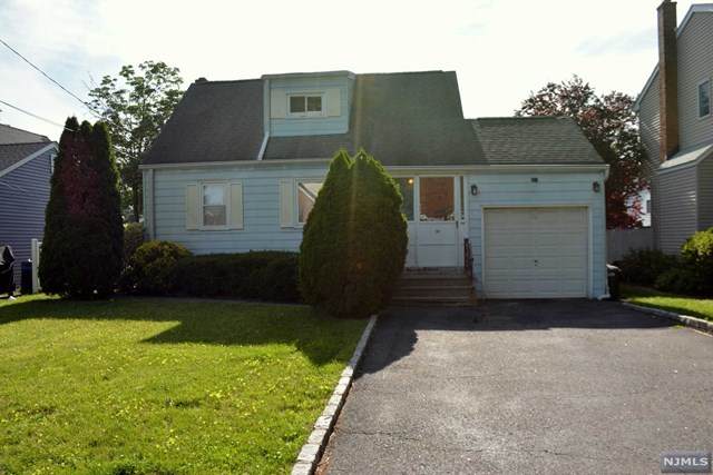 10 Windsor Drive - Photo 1