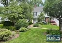 9 Lessing Road - Photo 1