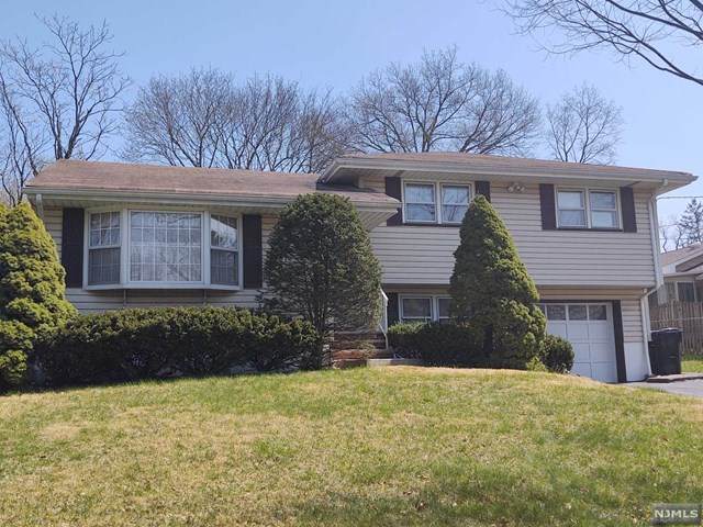 240 Wedgewood Drive - Photo 1
