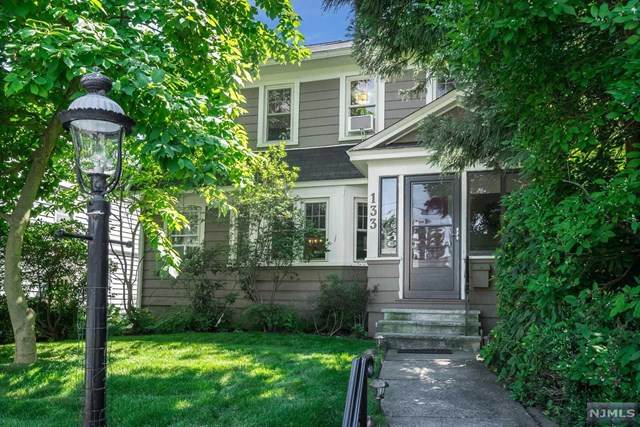 133 Woodlawn Avenue - Photo 1