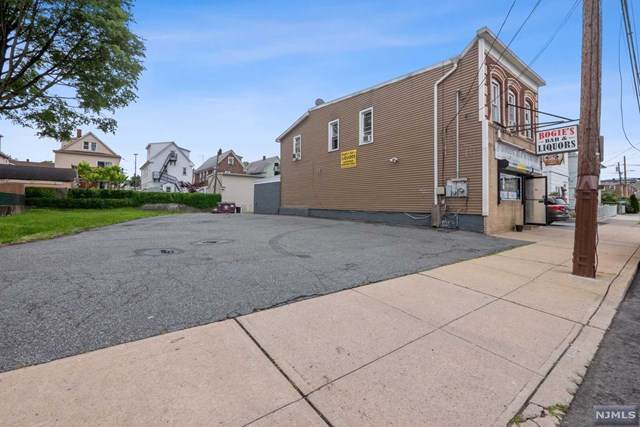 142 146 Division Avenue - Photo 1