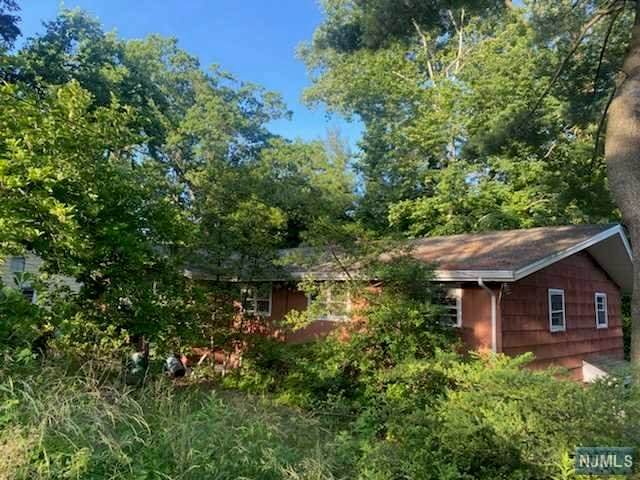 569 Overlook Place - Photo 1