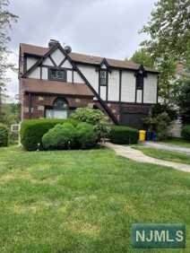 632 Palisade Avenue - Photo 1